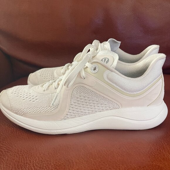 Lululemon Chargefeel Workout Low Top Women's White Sneakers Size: 7.5 - Picture 9 of 16